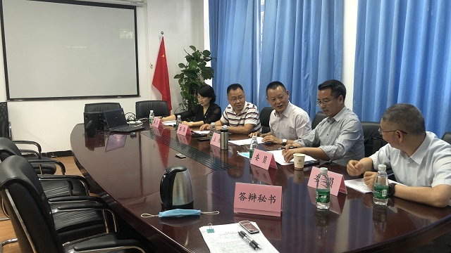 20200529多多博彩(中国)官方网站
顺利举行硕士论文答辩(图2).jpg 20200529多多博彩(中国)官方网站
顺利举行硕士论文答辩(图2).jpg